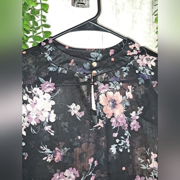 Iris Blouse  - Picture 6 of 8